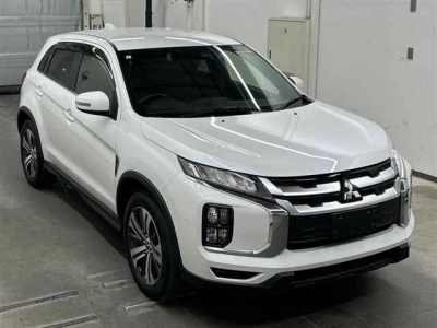 MITSUBISHI RVR
