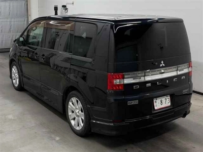 MITSUBISHI DELICA D:5
