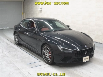 MASERATI GHIBLI