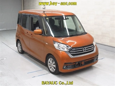 NISSAN DAYZ ROOX