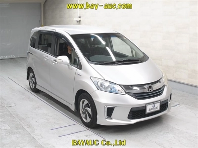 HONDA FREED HYBRID