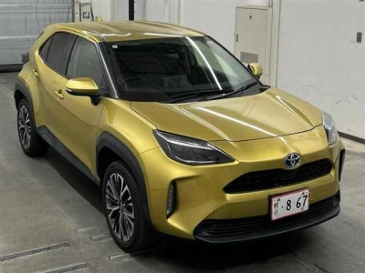 TOYOTA YARIS CROSS