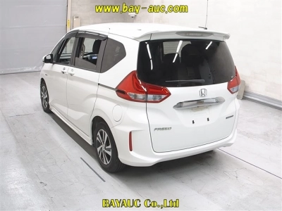 HONDA FREED HYBRID