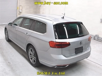 VOLKSWAGEN PASSAT VARIANT