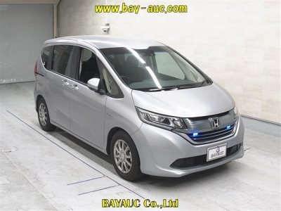 HONDA FREED + HYBRID