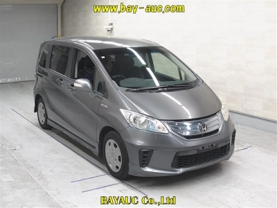 HONDA FREED HYBRID