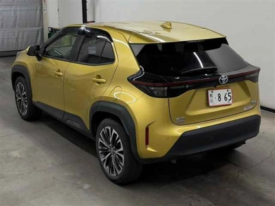 TOYOTA YARIS CROSS
