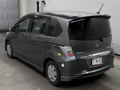 HONDA FREED HYBRID