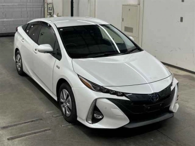 TOYOTA PRIUS PHV