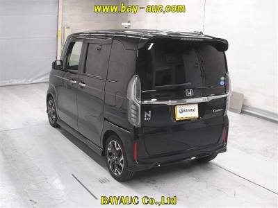 HONDA N BOX CUSTOM
