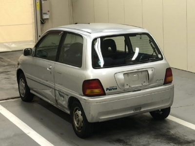 DAIHATSU MIRA MODERNO