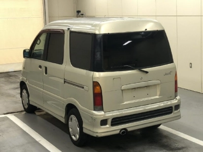 DAIHATSU ATRAI 7