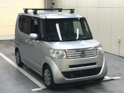 HONDA N BOX +