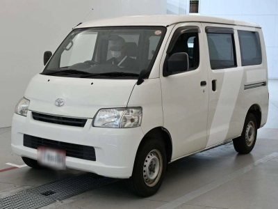 TOYOTA TOWN ACE VAN