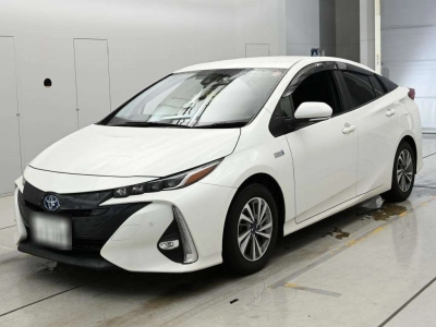 TOYOTA PRIUS PHV