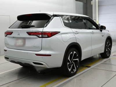 MITSUBISHI OUTLANDER PHEV
