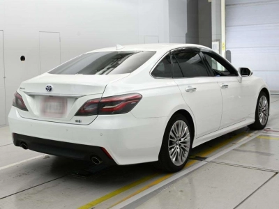 TOYOTA CROWN HYBRID