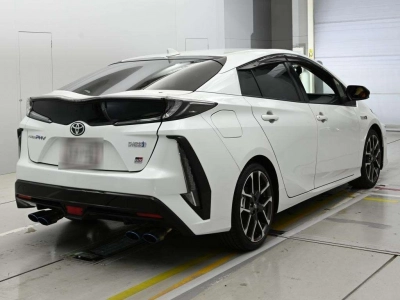 TOYOTA PRIUS PHV