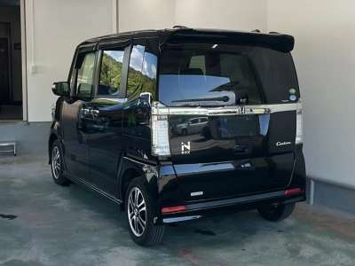 HONDA N BOX CUSTOM