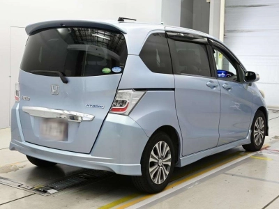 HONDA FREED HYBRID