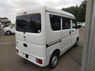 NISSAN NV100 CLIPPER