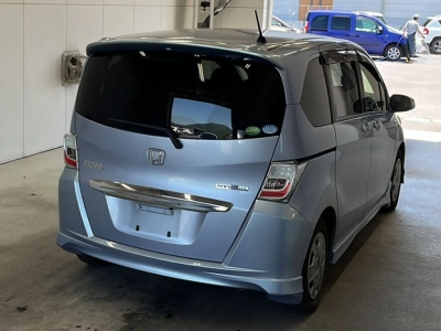 HONDA FREED HYBRID