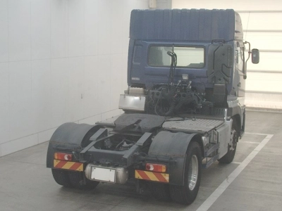 NISSAN UD