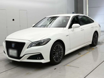 TOYOTA CROWN HYBRID