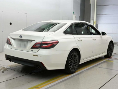 TOYOTA CROWN HYBRID