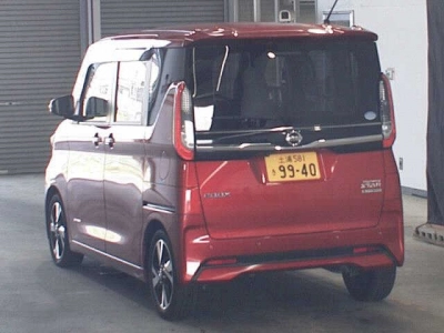 NISSAN ROOX