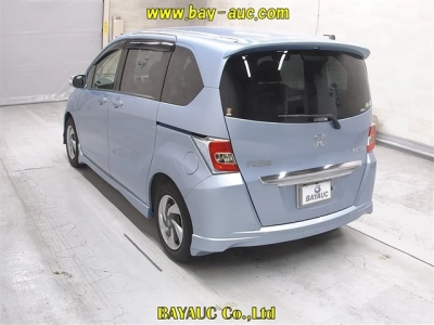 HONDA FREED HYBRID