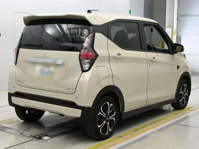 MITSUBISHI EK X EV