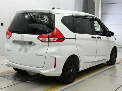 HONDA FREED HYBRID