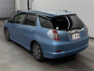 HONDA FIT SHUTTLE HYBRID