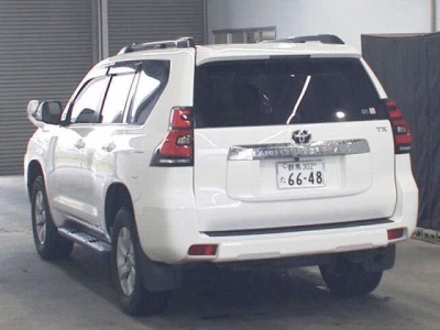 TOYOTA LAND CRUISER PRADO
