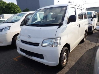 TOYOTA TOWN ACE VAN