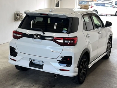 DAIHATSU ROCKY