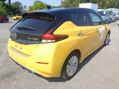 NISSAN LEAF