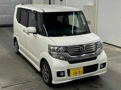 HONDA N BOX CUSTOM
