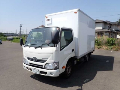 TOYOTA DYNA
