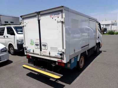 TOYOTA DYNA
