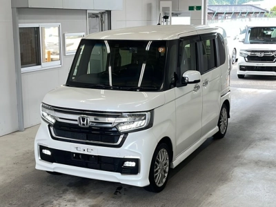 HONDA N BOX CUSTOM