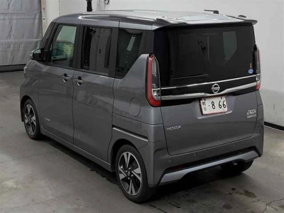 NISSAN ROOX
