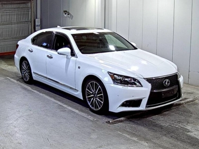LEXUS LS