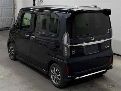 HONDA N BOX CUSTOM