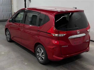 HONDA FREED HYBRID