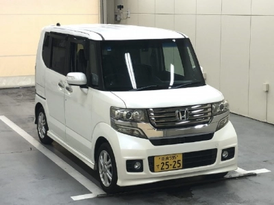 HONDA N BOX CUSTOM