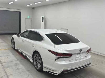 LEXUS LS