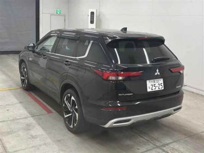 MITSUBISHI OUTLANDER PHEV