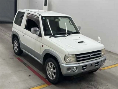MITSUBISHI PAJERO MINI